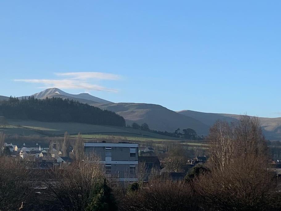 Mountain Views In The Heart Of Brecon Town Vila Exterior foto